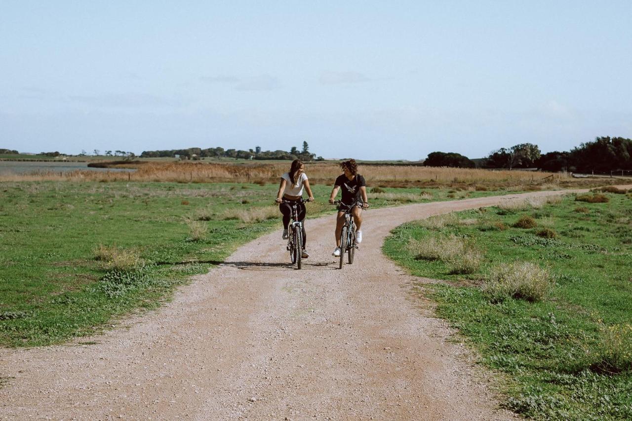 Coorong Island Retreat - Farm Stay At Pet Friendly Property Meningie Exterior photo
